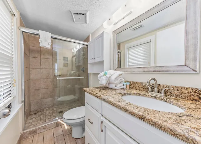 Harbour Place Apartment