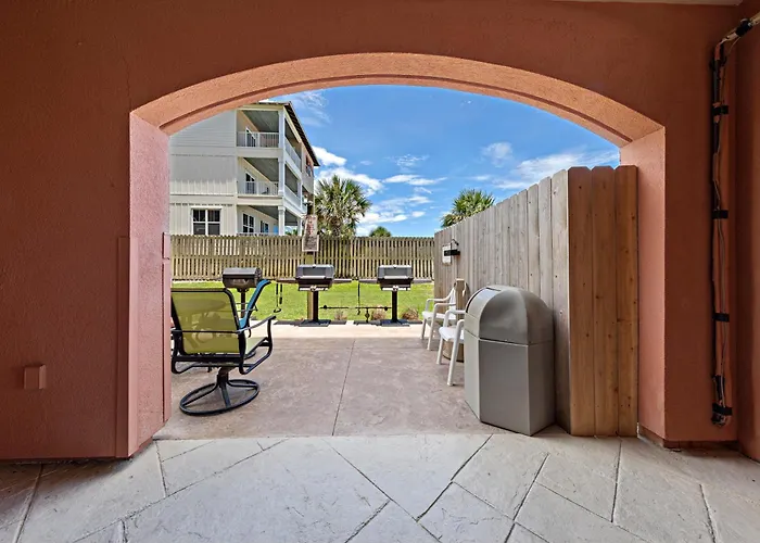 Harbour Place Apartment *